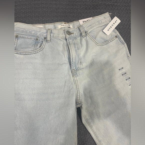 Pacsun baggy brand new light wash jeans, never worn, brand new - Picture 2 of 4